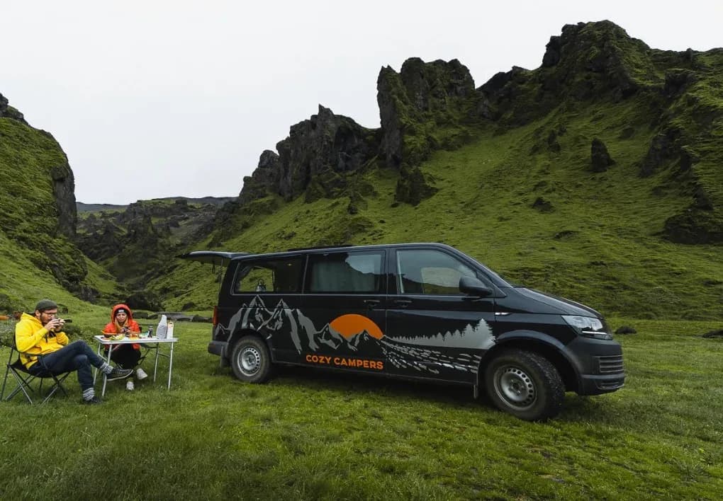 COZY CAMPERS VANS IN ICELAND