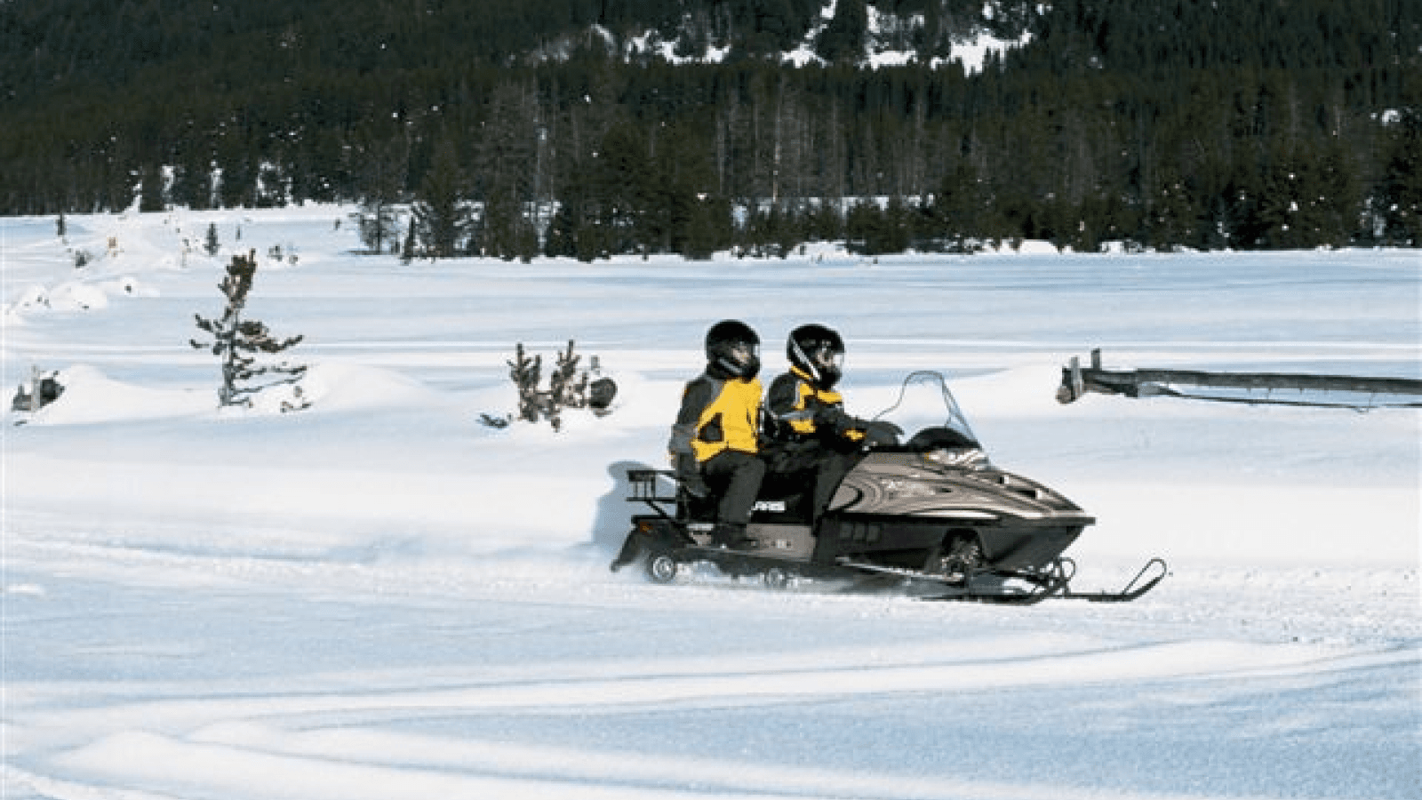 Guide Complet Location de Motoneige à Méribel