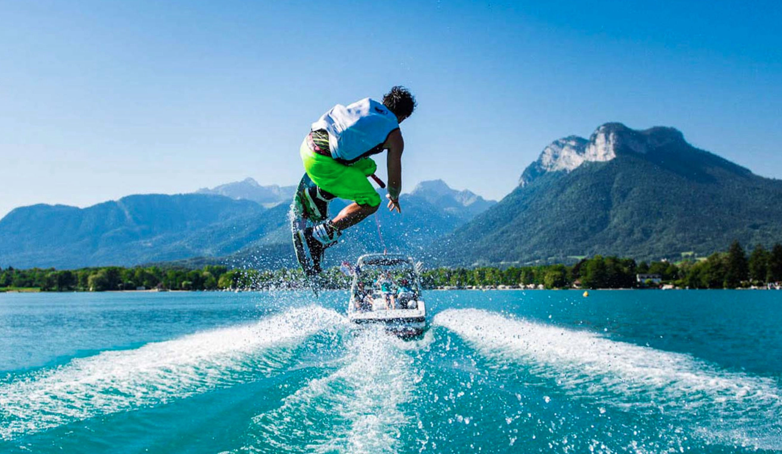 Location Ski Nautique Wakesurf à Annecy en 2023